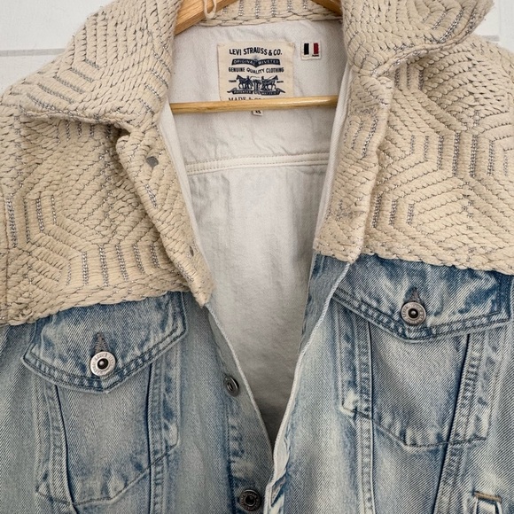 Vintage Levi’s Jean Jacket made in Italy - Picture 2 of 15